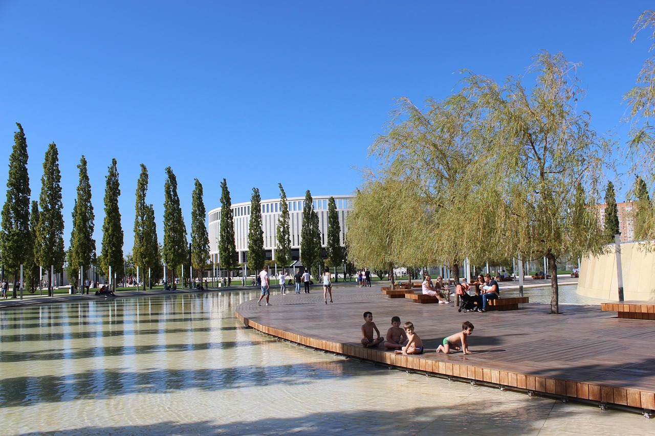 并且在篮板 并且在篮板