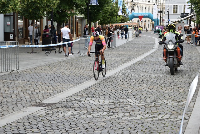 吉尔杰斯 吉尔杰斯